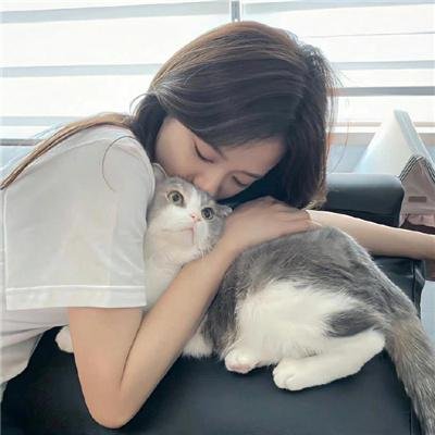 艾莉莎‧施莱辛格:战妆